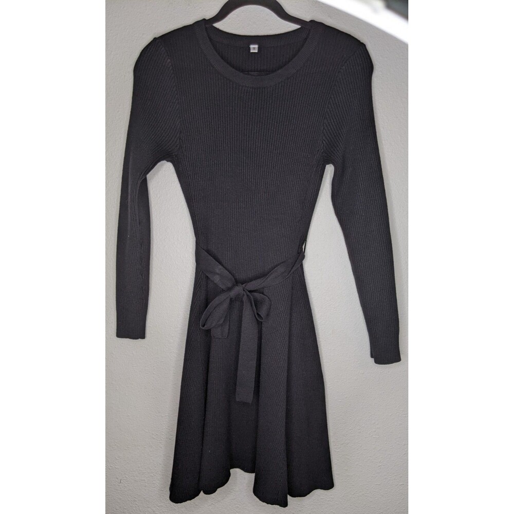 Women's Classic Ribbed Knit Black Fit & Flare Skater Belted Dress Size Small